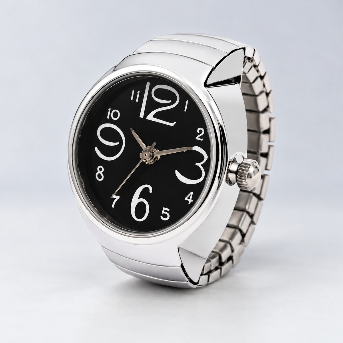 Solenne Solenne Obsidian on pale grey studio background